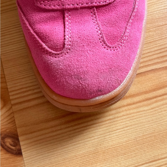Reebok Suede Sneaker in Bright Pink with White Accents - Picture 5 of 5